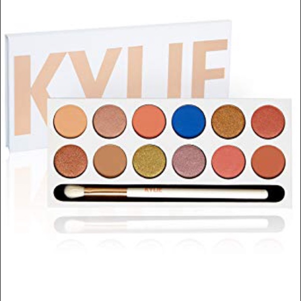 Kylie Cosmetics “The Royal Peach Palette”